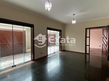 Casa · 297m² · 4 Quartos · 2 Vagas · Sobrado com Piscina para Venda no Parque Tres Meninos