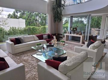 2a4534140a874c0c7d2137708a4a39e4b45b3c52 · Casa a Venda em Condominio Alphaville