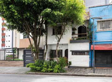 Comercial · 136m² · Casa comercial ou residencial para alugar no Água Verde em Curitiba