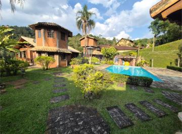 Casa · 280m² · 3 Quartos · 4 Vagas · Condomínio com 3 quartos à venda em Caraguatá - SP