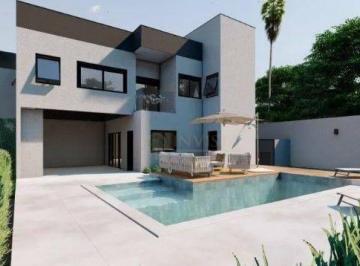 10d9502b520a88e78e73a5d980b435fc3e33452c · Casa em condomínio fechado com 4 suítes em Florianópolis! Churrasqueira, Piscina e 2 vagas - Bairro 
