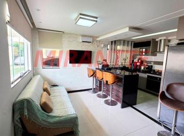 1690cede67858618f5d9612fa39b888a.jpg · Cond. fechado de 140m² com 3 quartos