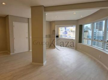 Apartamento de 2 quartos, São Paulo · Apartamento em Perdizes 105m² 2dorm 3 vagas