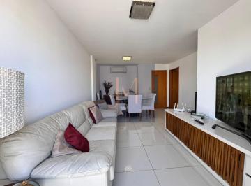 Foto 01 · Cobertura de luxo à venda em Camboinhas, Niterói-RJ: 2 quartos, 1 suíte, 2 banheiros, 2 vagas, 174m²