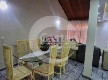 Casa · 195m² · 3 Quartos · 2 Vagas · Sobrado em Mooca