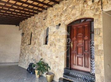 Casa · 350m² · 5 Quartos · 3 Vagas · Sobrado em São Lucas