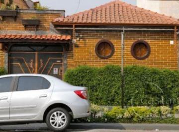 Casa · 249m² · 5 Quartos · 1 Vaga · Casa em Vila Independência