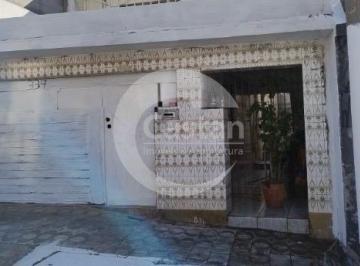 Casa · 132m² · 4 Quartos · 2 Vagas · Casa em Agua Rasa