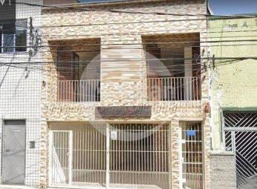 Casa · 250m² · 3 Quartos · 1 Vaga · Sobrado em Brás
