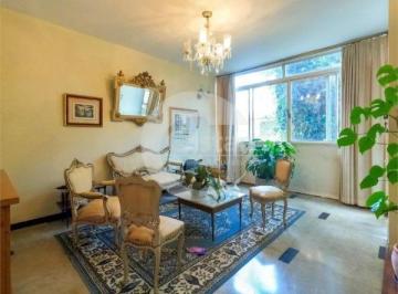 Casa · 390m² · 4 Quartos · 3 Vagas · Sobrado em Belém