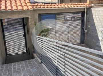 Casa · 192m² · 3 Quartos · 6 Vagas · Sobrado em Vila Ema