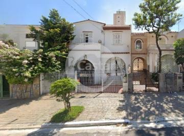 Casa · 300m² · 3 Quartos · 6 Vagas · Sobrado em Belém