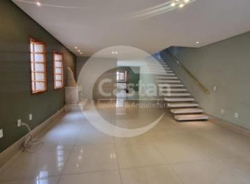 Casa · 210m² · 3 Quartos · 2 Vagas · Sobrado em Belém