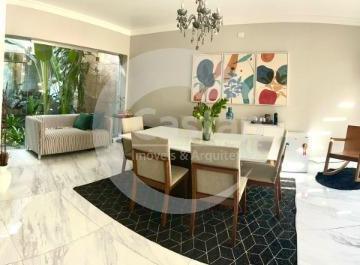 Casa · 300m² · 4 Quartos · 5 Vagas · Sobrado em Ipiranga