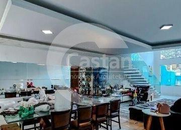 Casa · 240m² · 4 Quartos · 10 Vagas · Sobrado em Mooca