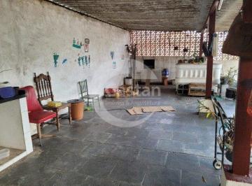 Casa · 230m² · 3 Quartos · 5 Vagas · Sobrado em Vila Carrão