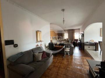 Casa · 630m² · 3 Quartos · 3 Vagas · Sobrado em Vila Califórnia