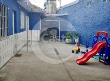 Casa · 251m² · 2 Quartos · 3 Vagas · Sobrado em São Lucas