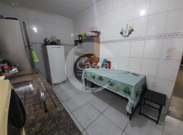 Casa · 200m² · 13 Quartos · 1 Vaga · Sobrado em Brás