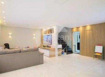 Casa · 197m² · 3 Quartos · 4 Vagas · Sobrado em Carrao