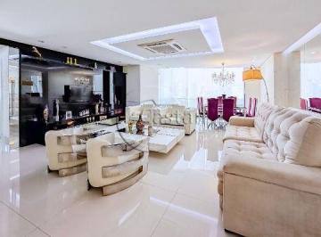 Apartamento · 245m² · 4 Quartos · 5 Vagas · Cobertura em Santana
