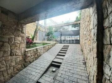 Casa · 216m² · 4 Quartos · 6 Vagas · Sobrado em Tatuapé