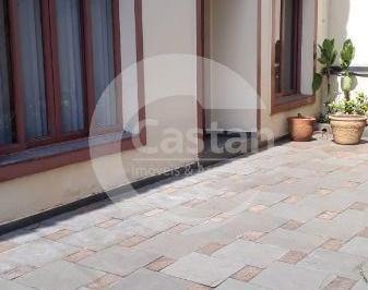 Casa · 220m² · 5 Quartos · 4 Vagas · Sobrado em Ipiranga