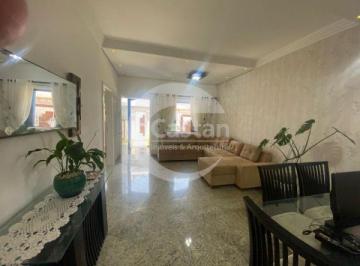 Casa · 320m² · 3 Quartos · 8 Vagas · Sobrado em Mooca