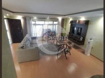 Casa · 283m² · 4 Quartos · 2 Vagas · Sobrado em Agua Rasa