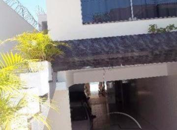 Casa · 220m² · 3 Quartos · 7 Vagas · Sobrado em Vila Prudente