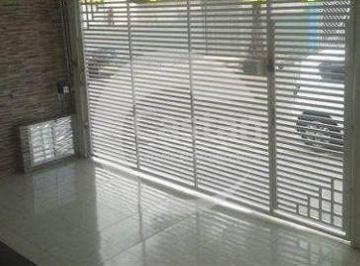 Casa · 126m² · 3 Quartos · 2 Vagas · Sobrado em Agua Rasa