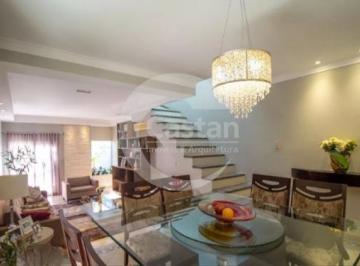 Casa · 262m² · 3 Quartos · 4 Vagas · Sobrado em Vila Alpina