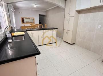 Casa · 198m² · 3 Quartos · 2 Vagas · Sobrado à venda em São Bernardo do Campo, Dos Casa, com 3 quartos, com 198 m²