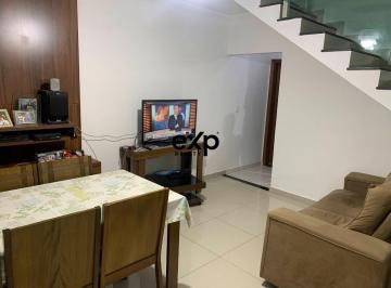 Casa · 70m² · 2 Quartos · 1 Vaga · Casa com 2 Quartos e 2 banheiros à Venda, 70 m²
