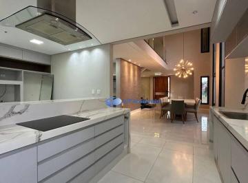 Casa · 270m² · 3 Quartos · 4 Vagas · Sobrado em Loteamento Villa Branca, Jacareí/SP de 270m² 3 quartos para locação R$ 11.000,00/mes