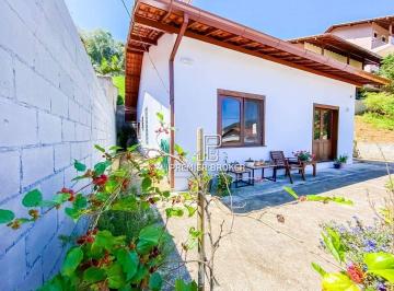 Casa · 82m² · 2 Quartos · 2 Vagas · Casa em Albuquerque, Teresópolis/RJ de 82m² 2 quartos à venda por R$ 420.000,00