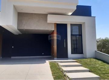 Casa · 153m² · 3 Quartos · 2 Vagas · Casa à venda no Condomínio Campos do Conde – 3 suítes, área gourmet e piscina com cascata