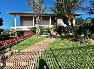 720723_i213X1M3s58a91s9_720723691346a6967d2.jpg · Excelente residencia com 4 dormitórios piscina e amplo terreno