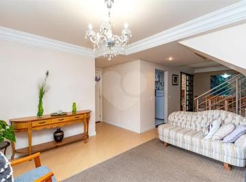 Casa de 4 quartos, Curitiba · SOBRADO COMPLETO COM ESPAÇO GOURMET – PORTÃO | 4 DORM | 1 SUÍTE | 175m²
