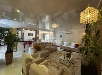 Casa · 250m² · 4 Quartos · 2 Vagas · Casa à venda, 4 quartos, 1 suíte, 2 vagas, Rio Branco - Brusque/SC