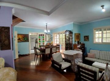 Casa · 150m² · 3 Quartos · 2 Vagas · Sobrado à venda no bairro Bosque da Saúde, 150m², churrasqueira