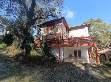 541fc17b1133b1ddc1d76c11e5bc17a0cc30e404 · CASA COM 4 DORMITÓRIOS À VENDA, 350 M² NO MONTE VERDE - CAMANDUCAIA/MG