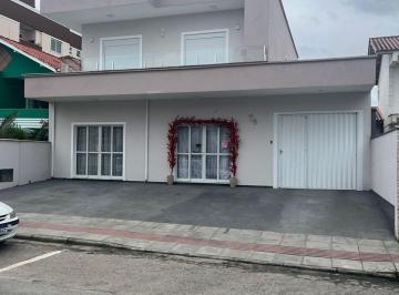 Casa · 260m² · 3 Quartos · 2 Vagas · Casa Ampla Semimobiliada com Duas Salas Comercias - Bairro Pagani em Palhoça/SC