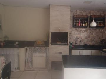 qe0vxgi2ogzmzdnhzmm0zjqx_md · Excelente casa em um dos condomínios mais desejados da região.