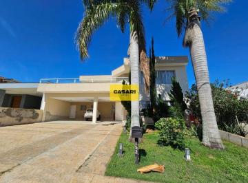 Casa · 395m² · 4 Quartos · 2 Vagas · Casa com 4 suítes disponível para locação no Portal das Estrelas em Boituva/SP.