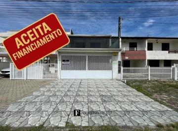 Casa · 99m² · 3 Quartos · 2 Vagas · Sobrado próximo ao mar em Monções