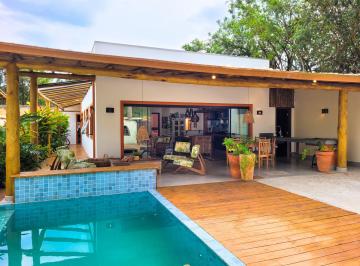 Casa de 4 quartos, Ilhabela · Casa Matiz