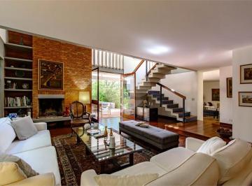 Casa · 624m² · 4 Quartos · 4 Vagas · Casa com 4 quartos à venda em Jardim leonor - SP