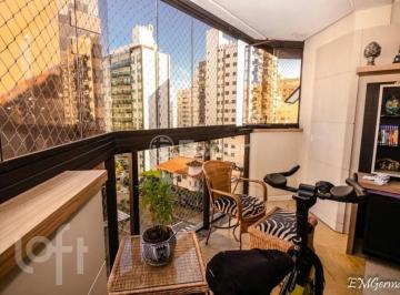 17d93637 · Apartamento, 3 dormitórios, 140 m², em Centro