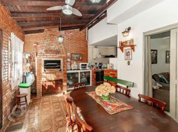 c7c9e3a6 · Casa em Condomínio, 3 dormitórios, 157 m², em Santo Antônio